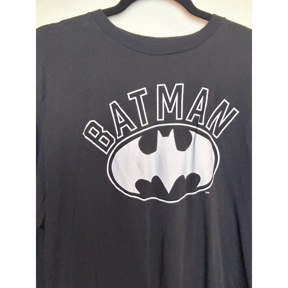 Batman Graphic Black White Long Sleeve Tee Shirt Unisex Large 100% Cotton - Picture 3 of 7